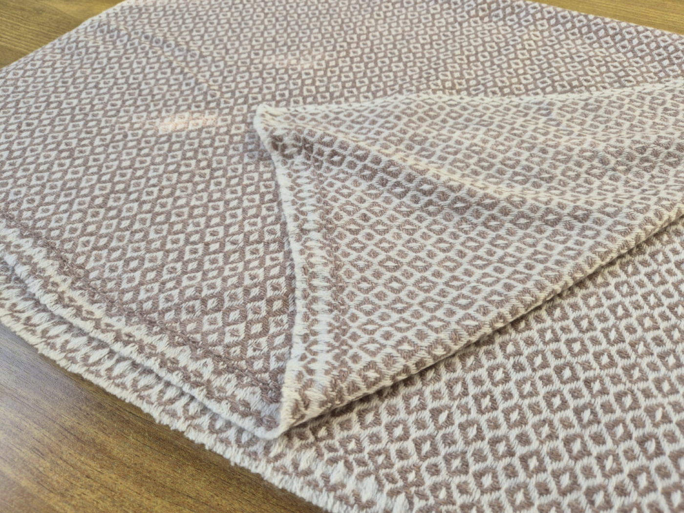 LWH Kaschmir-Schal | Helles Kupfer & Creme | Rautenmuster | weich & strukturiert | 66×190 cm